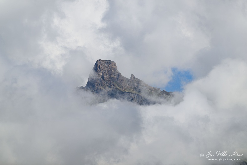 La Maya is a mountain (2916m, 9564ft high) above St-Martin in Val d'Herens (Valais, Switzerland). It's solitary mountain peak dominates the east side of the valley. Visible from afar this monolith, standing up some 100 meters from it's surroundings, attracts climbers. Mountain La Maya (2916m, 9564ft high)