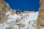 Toni Demetz Hütte (Rifugio Toni Demetz) embedded between the peaks of the Langkofeleck and the Fünffingerspitze on the Langkofelscharte Toni Demetz Hütte (Rifugio Toni Demetz) embedded between the peaks of the Lankofeleck and the Fünf... Toni Demetz Hütte (Rifugio Toni Demetz) embedded between the peaks of the Langkofeleck and the Fünffingerspitze on the Langkofelscharte